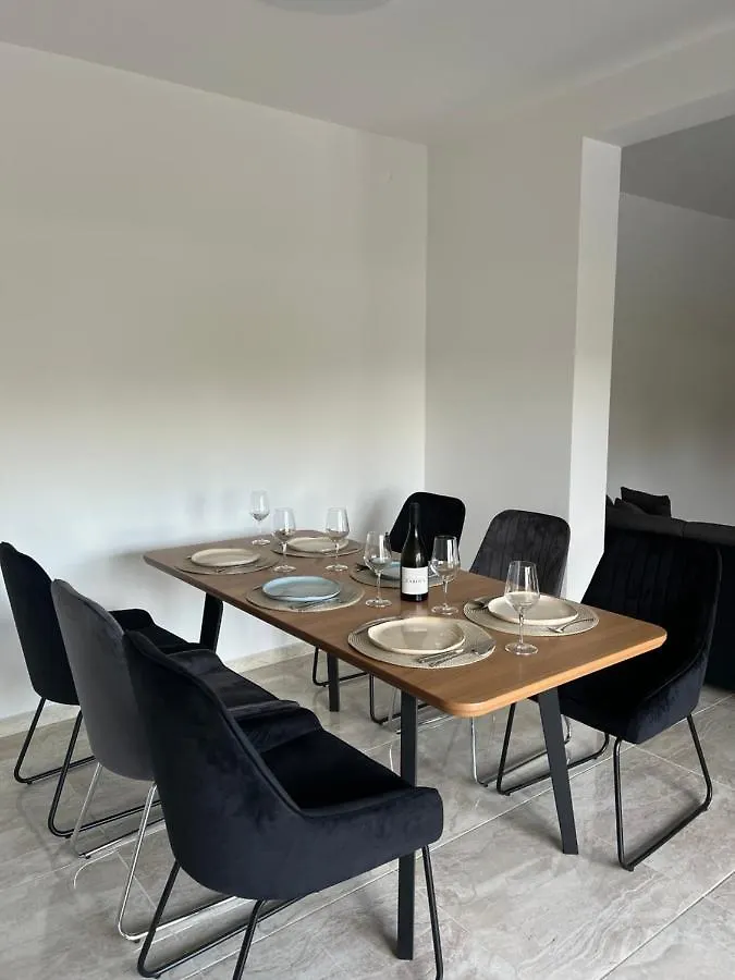 Modern Home Ula Brtonigla 0*,